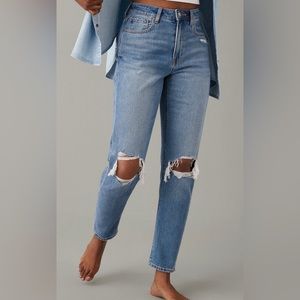 American Eagle mom jean